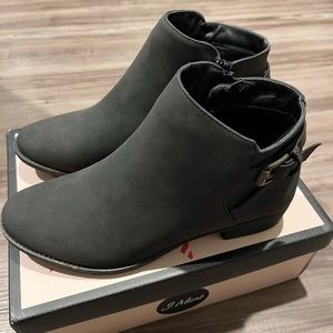 Black boots (size 8, runs small)